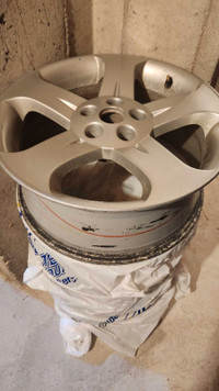 Nissan infiniti 17" aluminum rims 