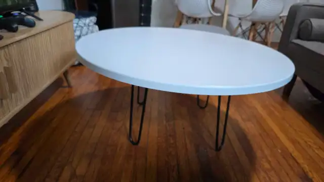 Coffee table62864363267202121