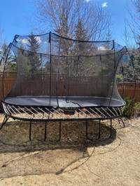 Spring free trampoline 