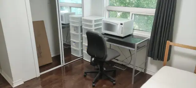 fully furnished basement room in Room Rentals & Roommates in City of Toronto - Image 10