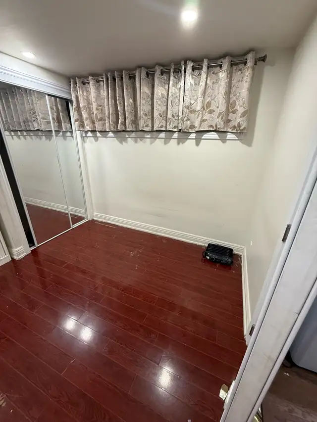 1-Bedroom Basement Apartment with Separate Entrance, Victoria Pa in Long Term Rentals in City of Toronto - Image 3