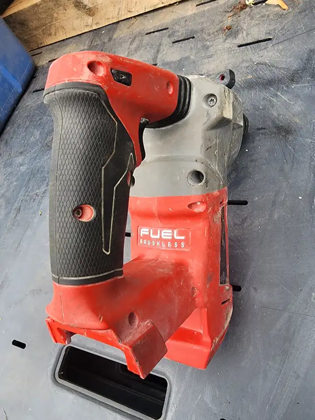 Milwaukee 1" (25mm) SDS Plus Rotary Hammer Drill Model 2712-20 in Power Tools in Windsor Region - Image 10