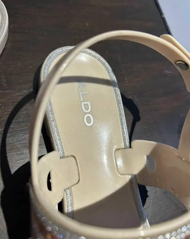 Aldo, plastic sandals, with rhinestones size 8.5. in Women's - Shoes in London - Image 3