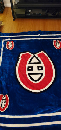 7 Foot by 6 Foot Montreal Canadians Blanket In good condition