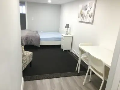 ****ST CLAIR WEST & OAKWOOD AVE**** https://youtube.com/shorts/p0e1jl6ewEM?feature=share Private 1 B...