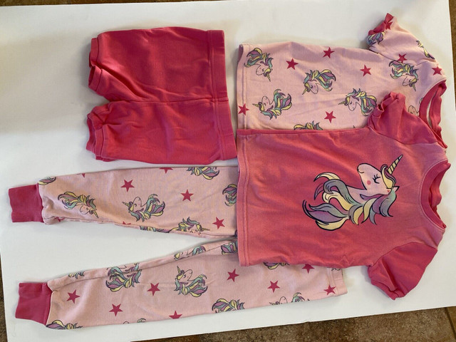 Unicorn PJ’s size T4 in Clothing - 4T in Calgary - Image 3