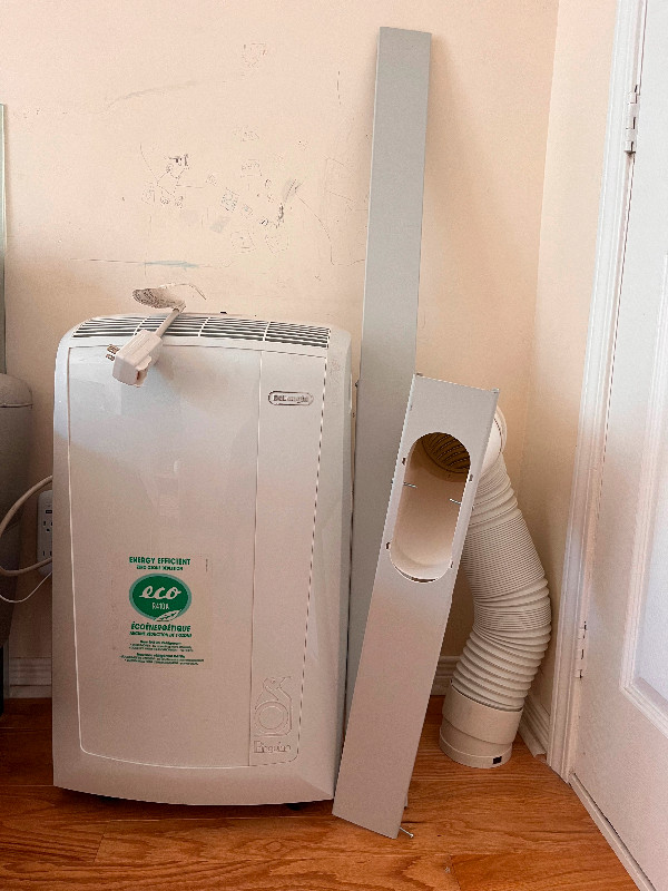Portable Air conditioner for sale in Heaters, Humidifiers & Dehumidifiers in City of Toronto