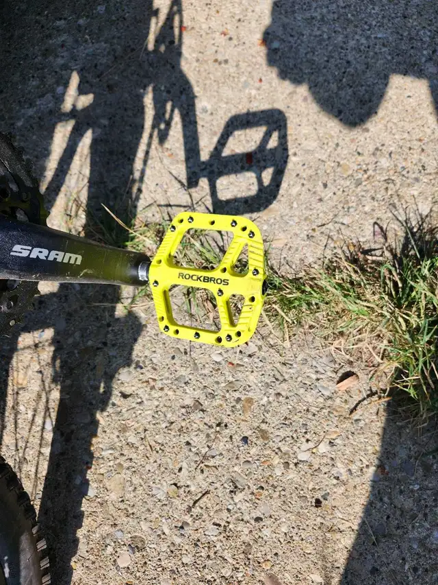 *STOLEN* GIANT Yukon 2XL in Mountain in Edmonton - Image 6