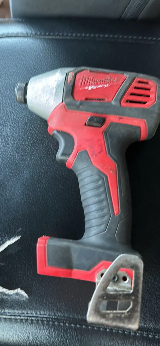 Milwaukee impact driver in Power Tools in Calgary - Image 4