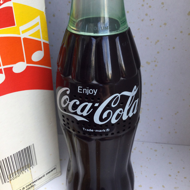 Coca Cola Bottle Radio  in Arts & Collectibles in Edmonton - Image 3