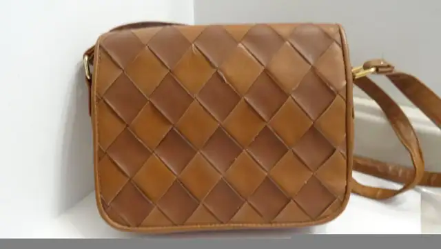 Women's Purses Starting at 5.00 & Up in Women's - Bags & Wallets in Kitchener / Waterloo - Image 7