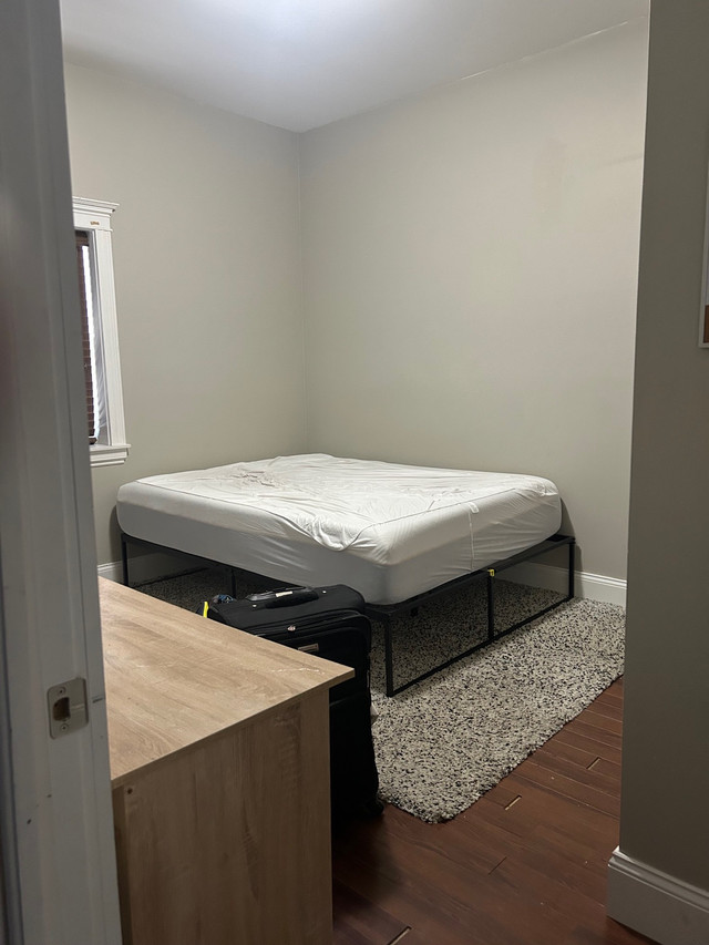 May 1-September 1 Room for rent near Dal in Room Rentals & Roommates in City of Halifax - Image 4