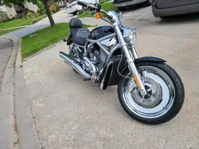 2006 Harley davidson V-Rod in very good condition, low km (8476 km) the bike comes with some upgrade...