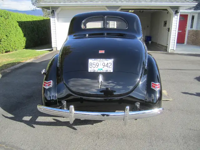 1940 Ford Deluxe Coupe with Columbia Overdrive in Classic Cars in Penticton - Image 3