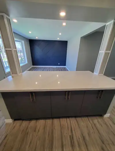 FOR RENT - 3 BEDROOM BUNGALOW IN WELLAND. Tucked away on a very quiet street. Recently renovated wit...