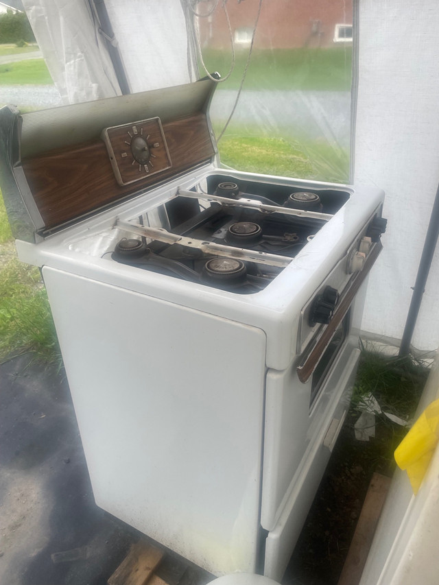 Propane fridge and stove Stoves, Ovens & Ranges Sudbury Kijiji