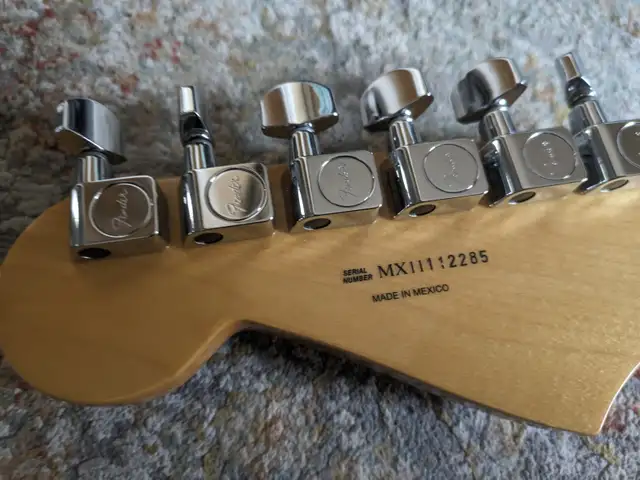 Electric Guitar Fender Stratocaster BlackTop in Guitars in Guelph - Image 5