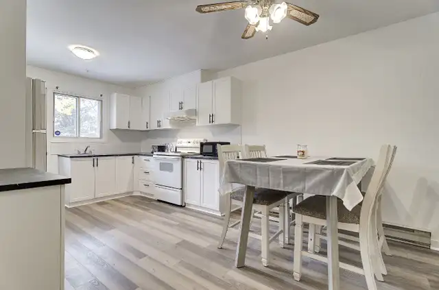 chambre à louer in Room Rentals & Roommates in Longueuil / South Shore - Image 2