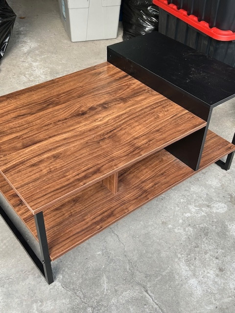Coffee Table for Sale - $25 in Coffee Tables in Calgary - Image 2