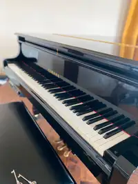 Piano C3 yamaha