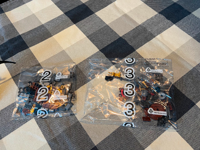 Lego - Battle ready Batman and Metalbeard -  70836 dans Jouets et jeux  à Ouest de l’Île - Image 2