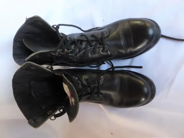 ROCKY Insulated Boots. Lightly used in Men's Shoes in Calgary - Image 3