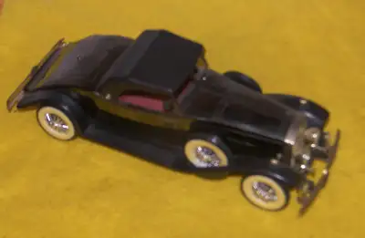 Vintage Radio Shack ROLLS ROYCE PHANTOM II CAR - SOLID STATE TRANSISTOR AM DESK . In Great Working C...