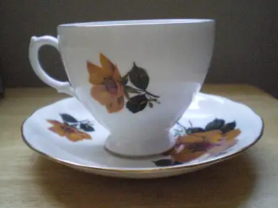 VINTAGE ROYAL VALE TEA CUP & SAUCER RIDGWAY POTTERIE RIDGWAY, View more