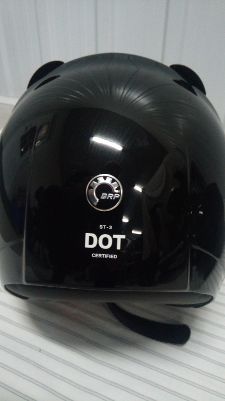 2 casques de moto BRP dans Pièces et accessoires pour motos  à Sherbrooke - Image 4