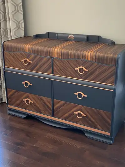 Commode et/ou bureau anciens uniques 1940 tout bois, View more