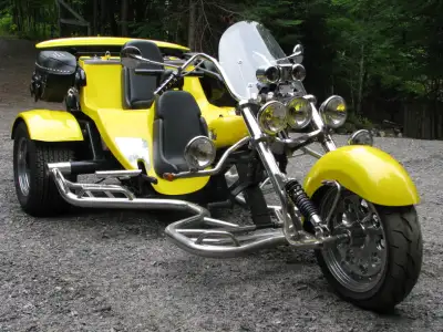 2008, yellow , three wheel trike motorcycle, independent suspension / 1.6 lit 4 cyl , ford engine /...