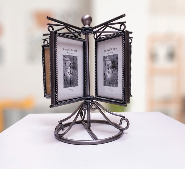 Vintage 10 photos carousel holder Metal standing photo frame dans Art et objets de collection  à Belleville