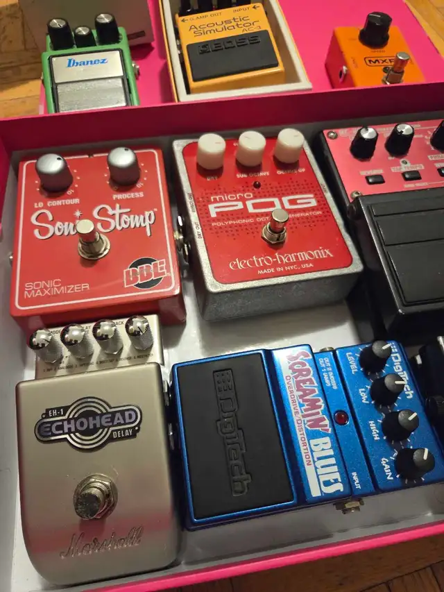 Pedals and pedalboard for sale. in Amps & Pedals in City of Toronto - Image 3