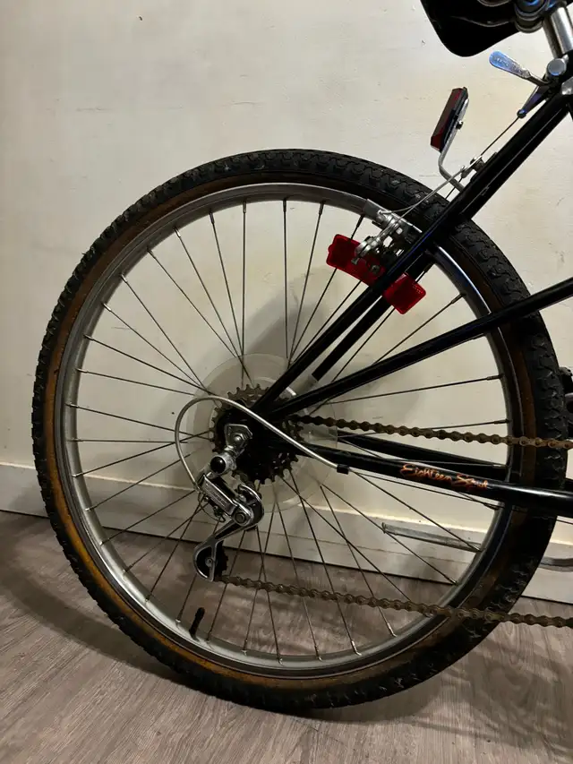 John Vanner Mountain Tour Bike64230804397697124