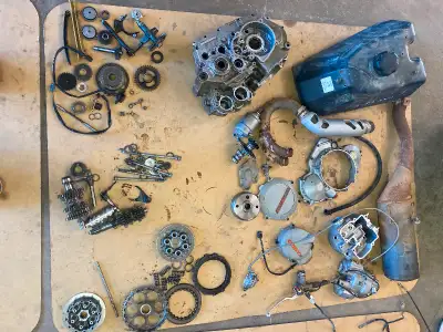 All the parts I have are shown in the pictures. Parts that are already sold from the pictures are li...