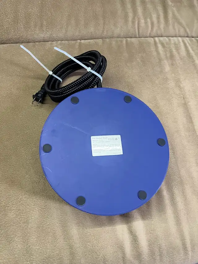 HEATED DOG BOWL  in Accessories in City of Toronto - Image 4