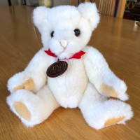 1988 GUND Collector's White BEAR 9" Jointed Legs
