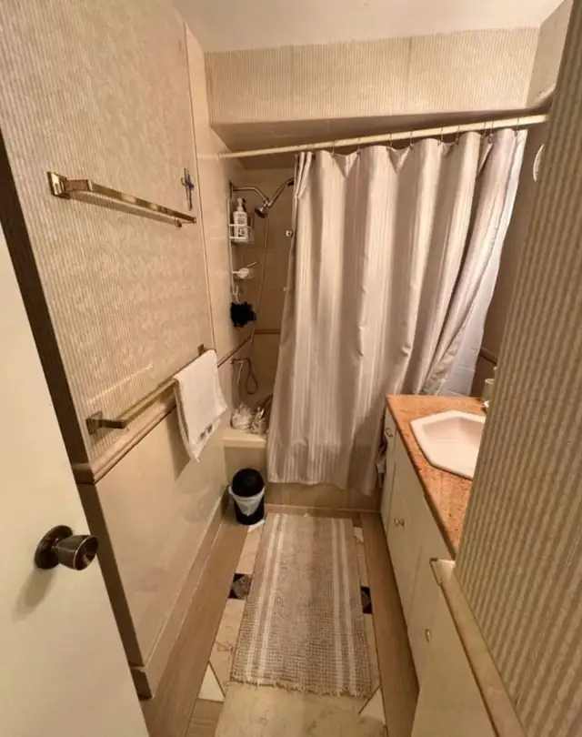 Room for rent in Room Rentals & Roommates in Richmond - Image 10