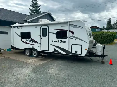 Quality trailer built pre-Covid. Excellent condition. Aluminum frame - not wood. Styrofoam insulatio...