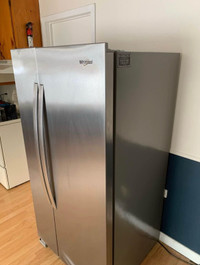 Whirlpool stainless fridge/freezer