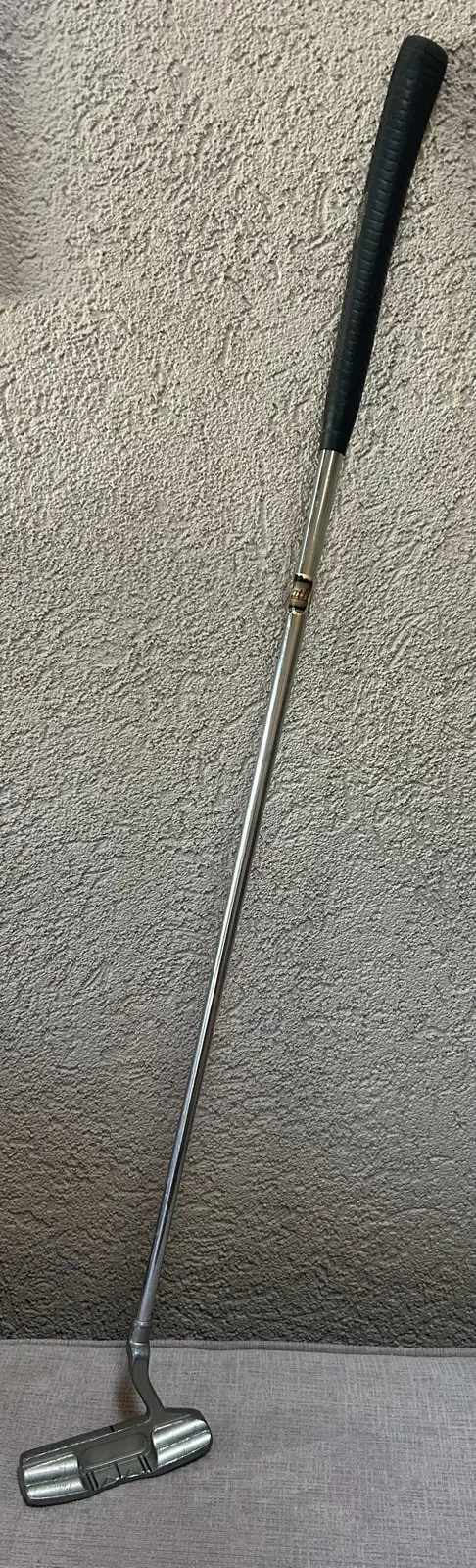 NODOUBT ZVIII  left-handed putter by Goliath in Golf in Hamilton - Image 2