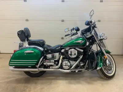 1999 Kawasaki Vulcan Nomad 1500 cc Classic green 52k on the odometer Duel exhaust (Vance Hines) Hard...