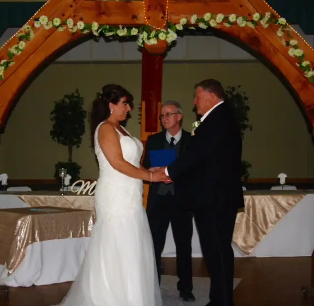 Wedding Minister427545376735242243