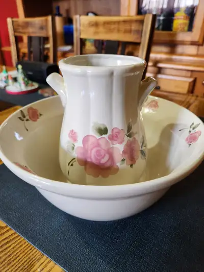 Jug and bowl set, View more