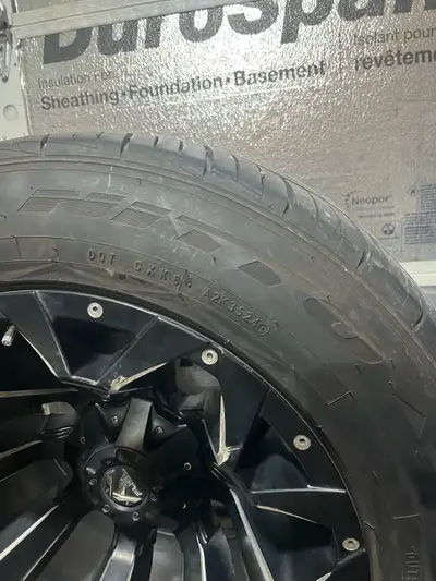 305/50/R20 Nitto 420 v on 12” wide fuel rims $1000 Tires like new only used 2 months of light drivin...