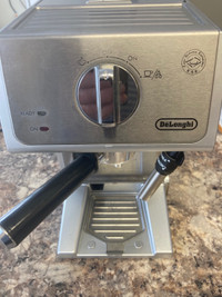 Machine à café espresso DeLonghi