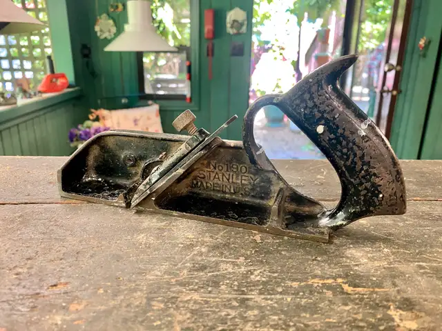 As Is Vintage Cast Iron Stanley 190 Rabbet Plane Hand Tools in Arts & Collectibles in Victoria - Image 2