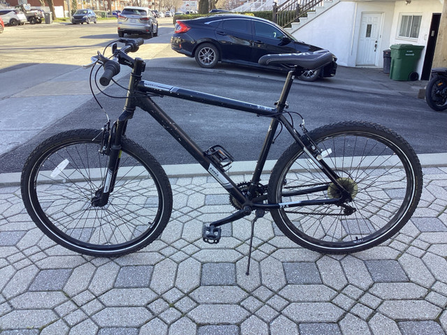 Vélo sur pneus hiver (clous) nakamura diodora 27.5 dans De Montagne  à Ville de Montréal