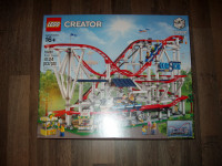 AUBAINE! Neuf jamais ouvert Lego Roller Coaster 10261