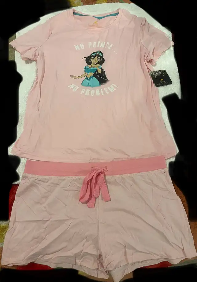 Rare Disney Princess Jasmine Pyjama Set - Brand New  in Women's - Other in Oshawa / Durham Region - Image 2